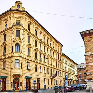 Rakoczi Apartment