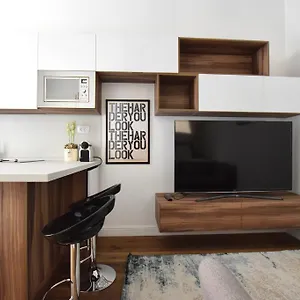 Luxury By Hi5 - Broadway Apartamento